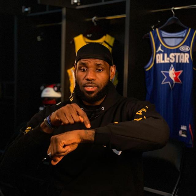 边锋习惯内 边锋习惯内