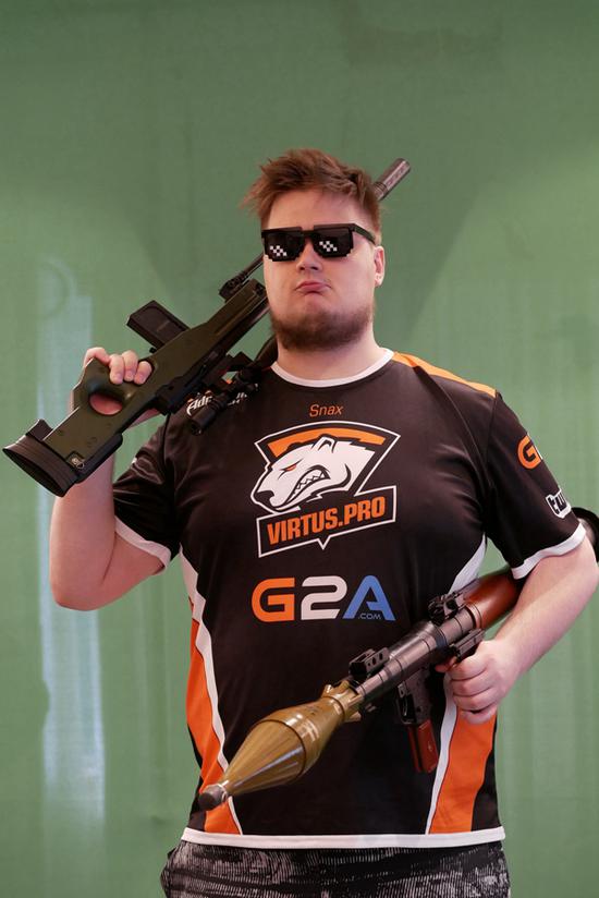 更像英雄 更像英雄